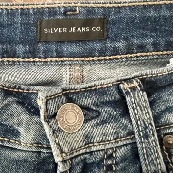 Silver Jeans Women's Straight Leg in Classic Blue - Picture 3 of 6